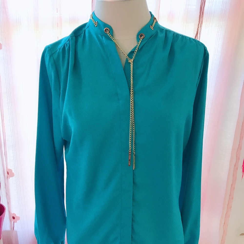 MK blouse size Piete m